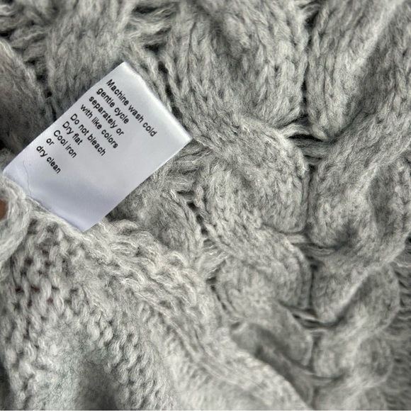 Cocogio ~new~Chunky Lightweight Cable Knit Hoodie Poncho - Picture 8 of 12